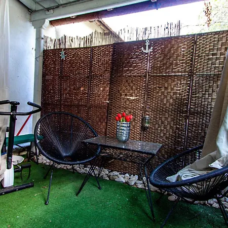 Tatil Evi Acharavi Stone Daisy Acharavi (Corfu)