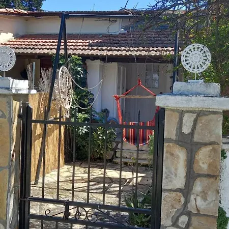 Acharavi Stone Daisy Tatil Evi Acharavi (Corfu)