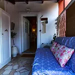 Acharavi Stone Daisy بيت للعطل أخارافي